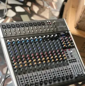 Behringer Xenyx 16 Usb Mixer