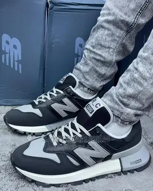 Original New Balance Sneaker