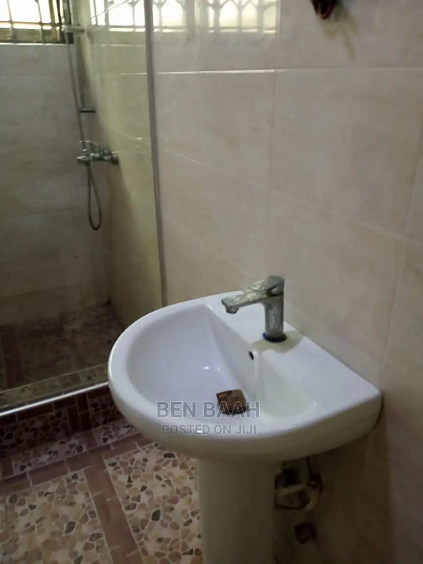3bdrm Apartment in Ben Properties, Haatso for rent