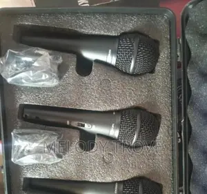 Behringer Xm1800 Cord Microphone