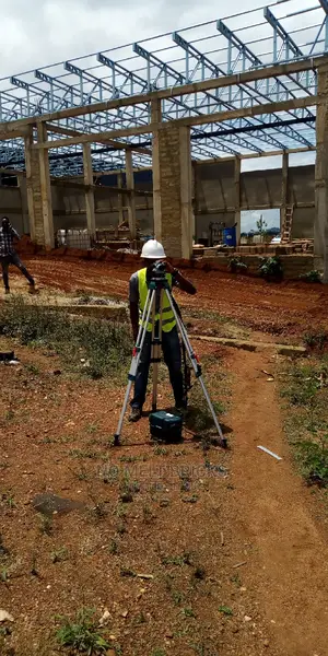 Building Contractor