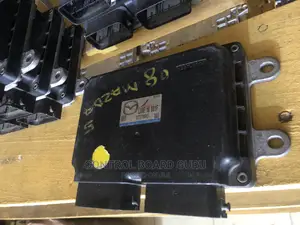 Mazda 5 Engine Control Board / Control Unit
