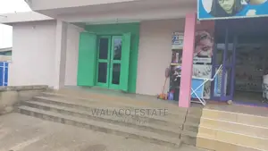 4 Rooms Commercial Property for Rent