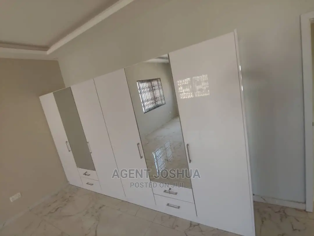 4bdrm House in Manet Court Estate, Airport Residential Area for rent