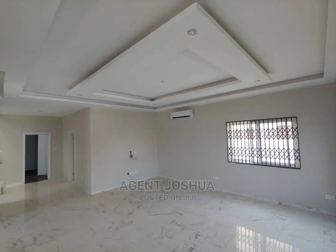 4bdrm House in Manet Court Estate, Airport Residential Area for rent