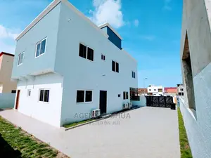 4bdrm House in Manet Court Estate, Airport Residential Area for rent