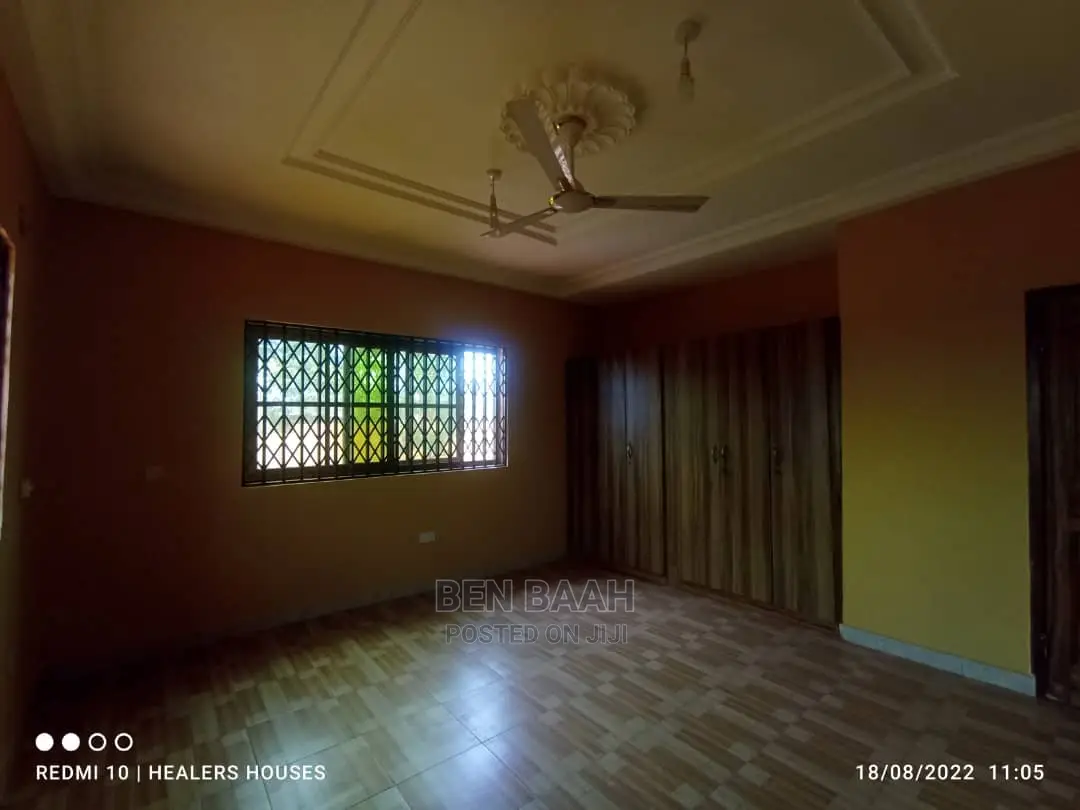 5bdrm House in Ben Properties, Haatso for rent