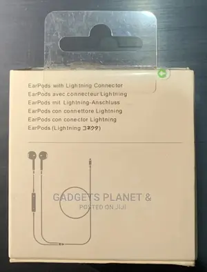 Apple Earpods With Lightning Connector