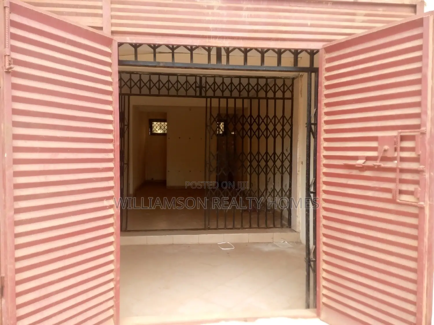 Business Spacious Shop/Store/Office Space For Rent
