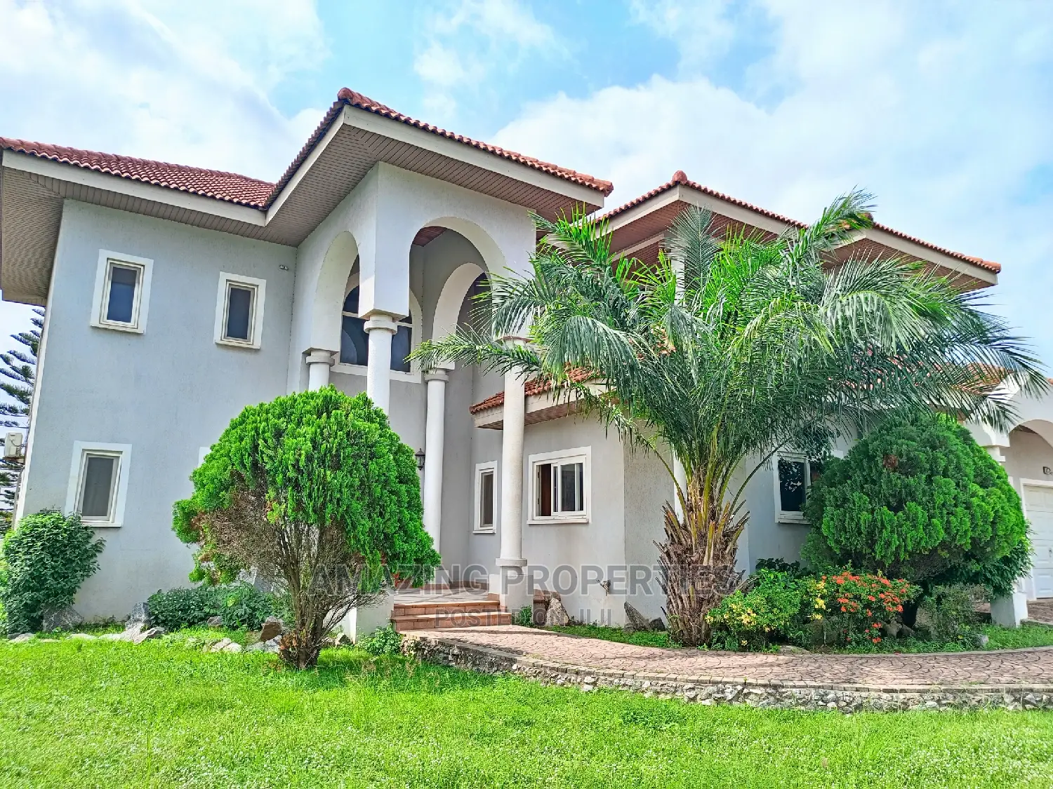 5bdrm House in Amazing Properties, East Legon for sale