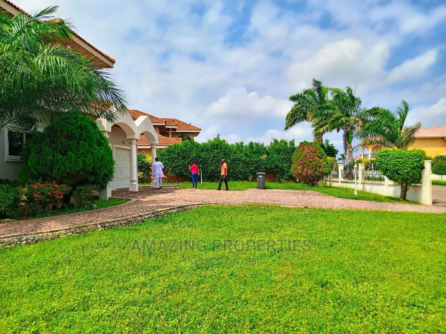 5bdrm House in Amazing Properties, East Legon for sale