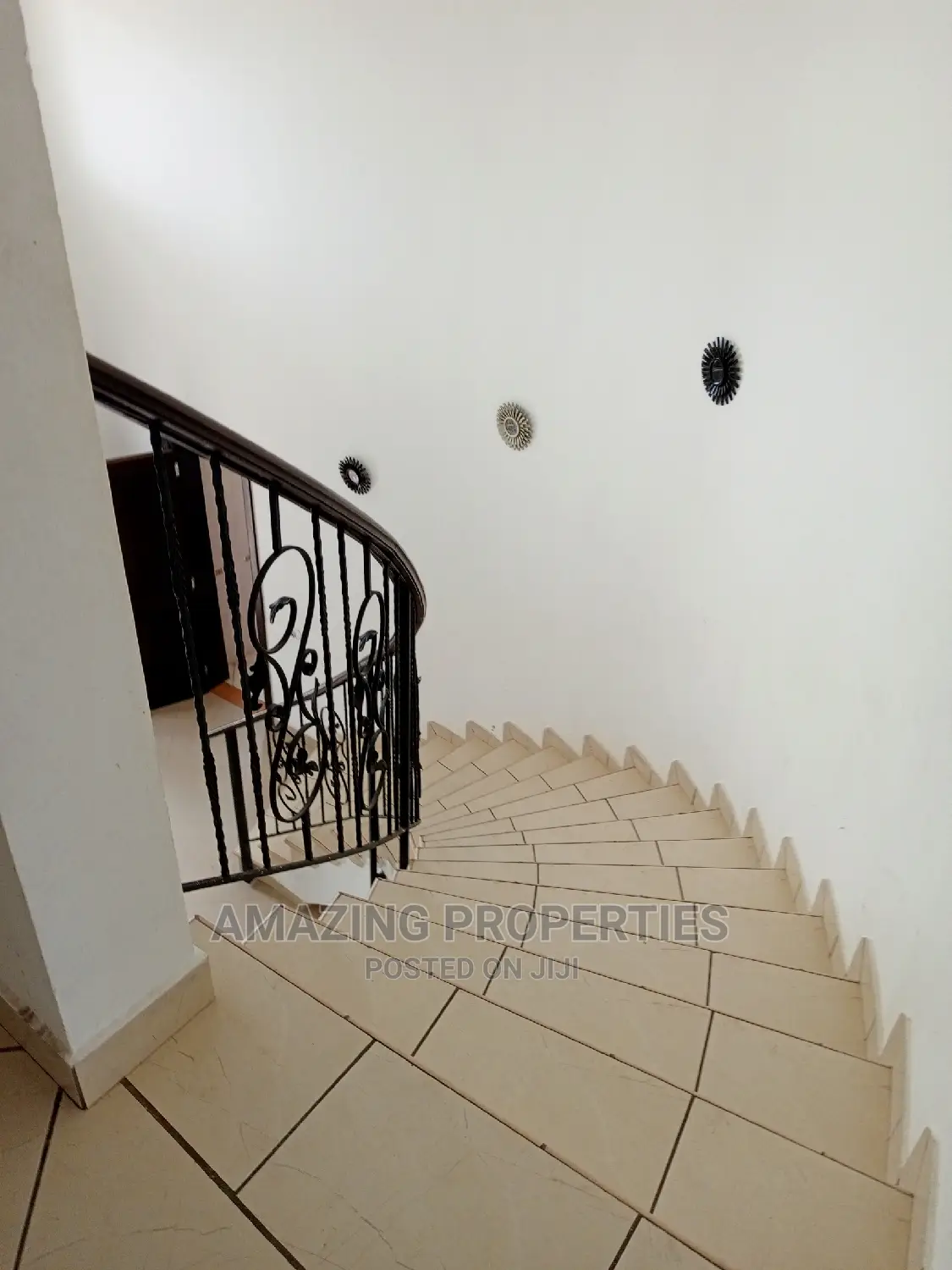 5bdrm House in Amazing Properties, East Legon for sale
