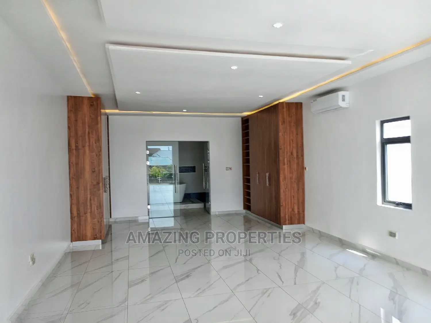 4bdrm House in East Legon, Spintex for Sale