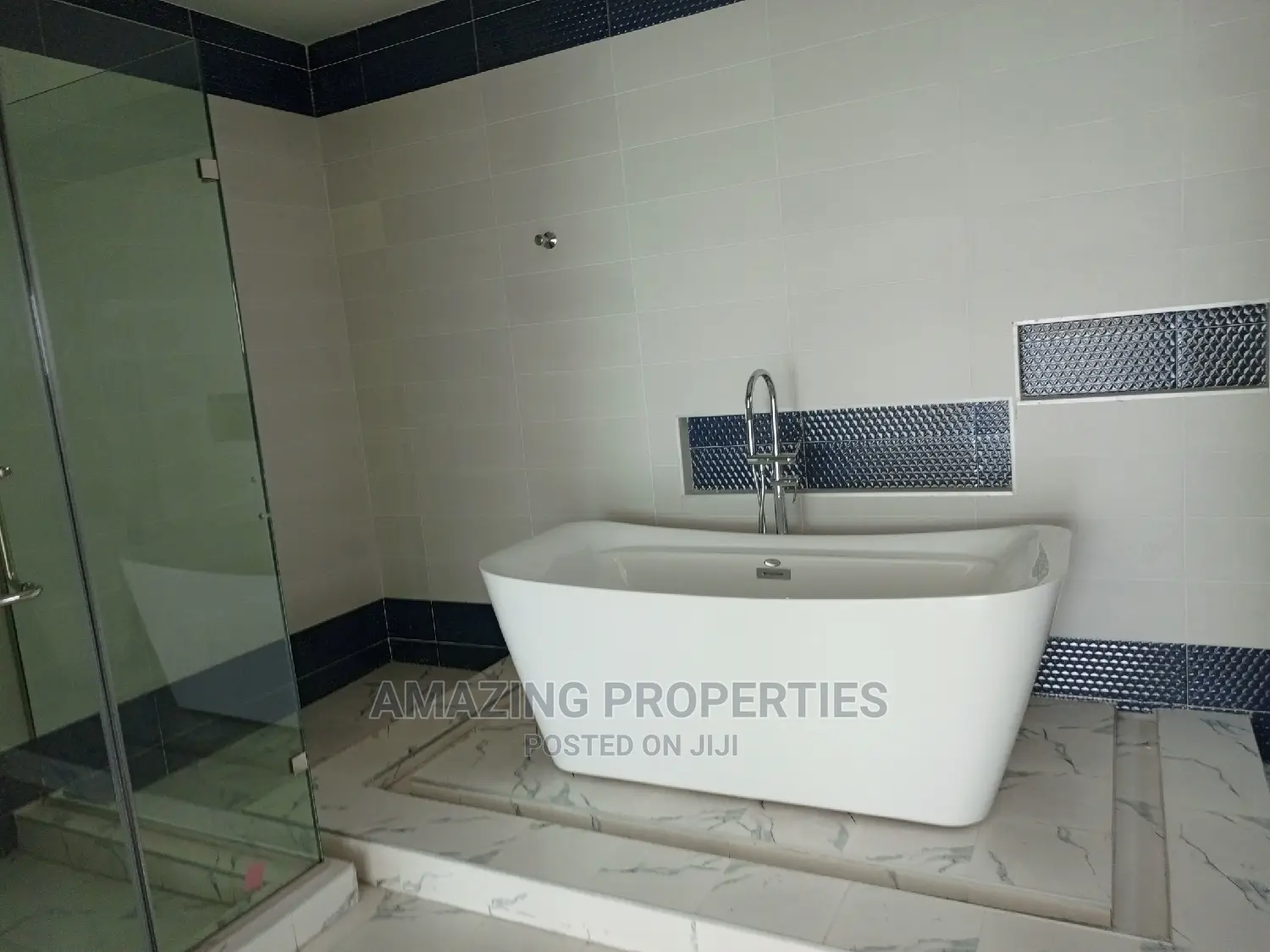 4bdrm House in East Legon, Spintex for Sale