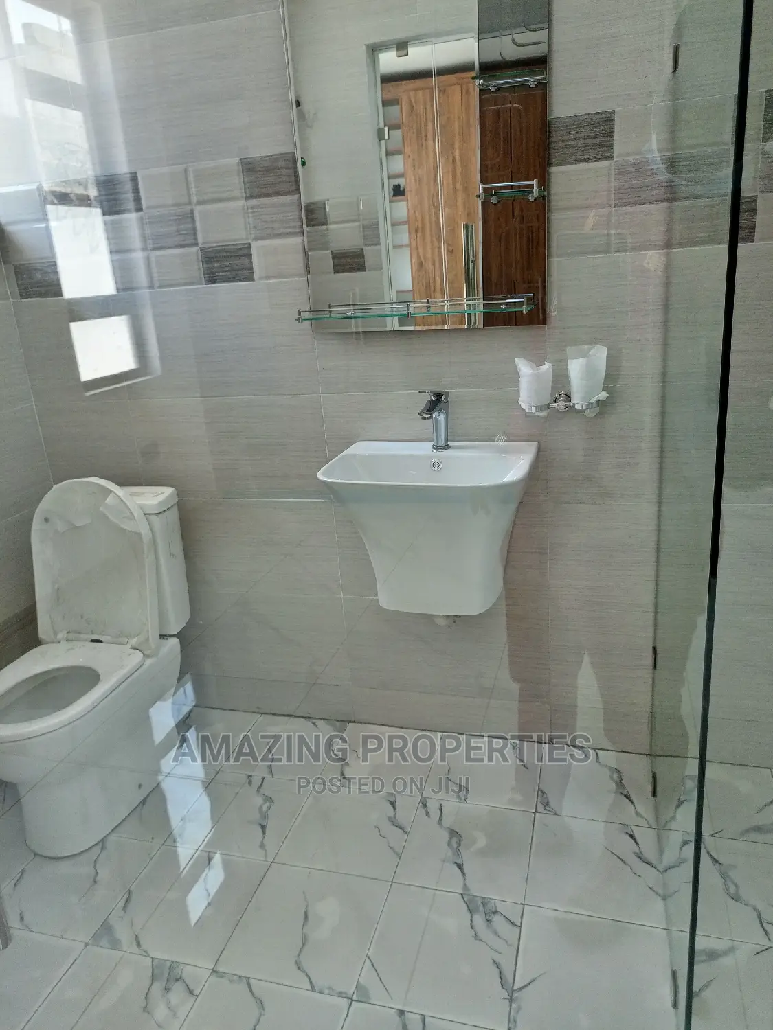 4bdrm House in East Legon, Spintex for Sale