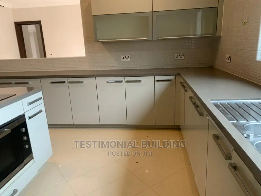 7bdrm House in Testimonial Building, East Legon for Rent