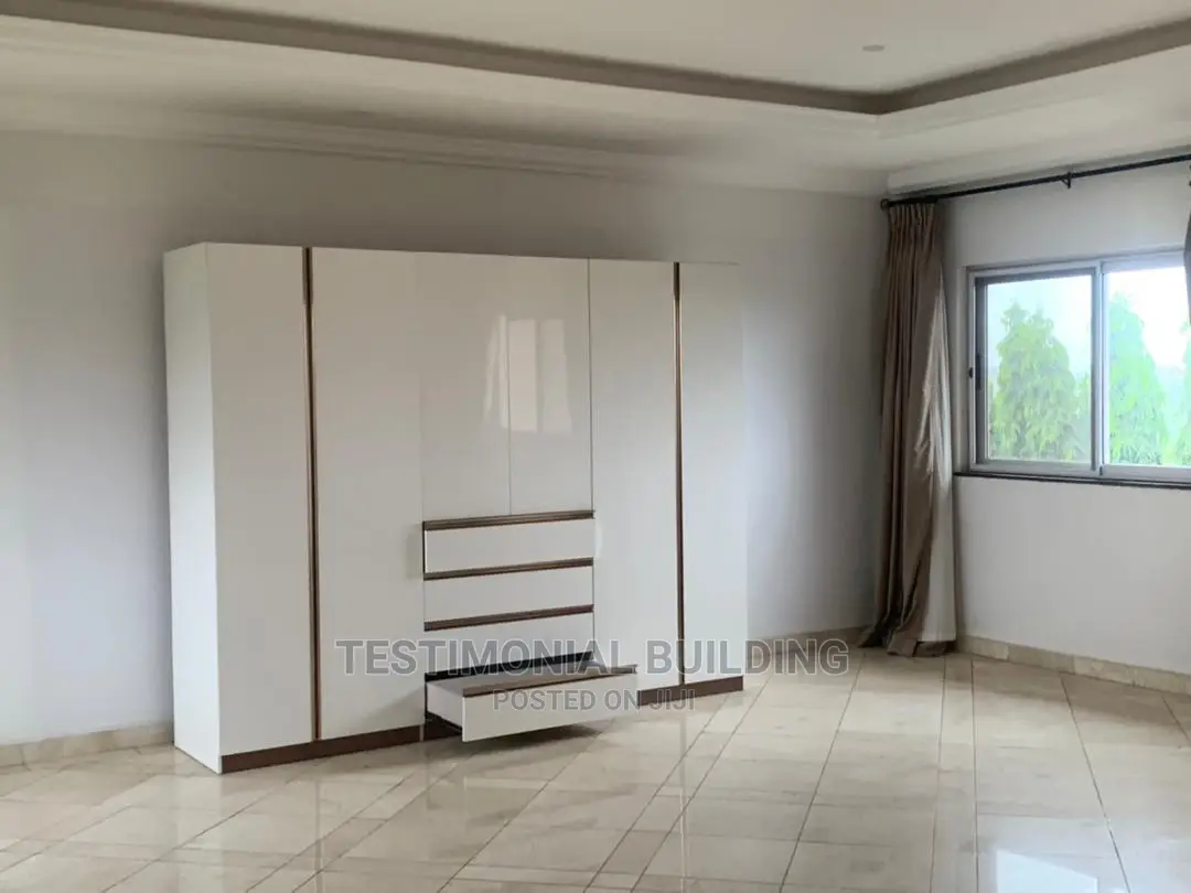 7bdrm House in Testimonial Building, East Legon for Rent