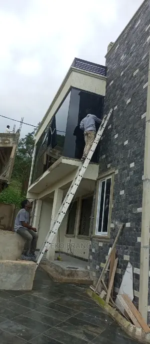 WINDOWS Glass