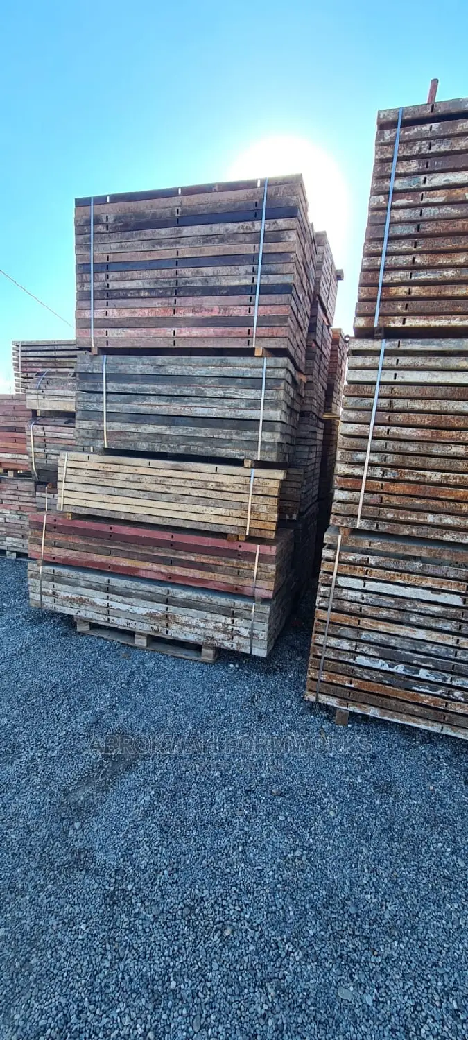 Slabs/Decking/Metals/Wood/Props/Plywood/Scaffold/Accra/Ghana