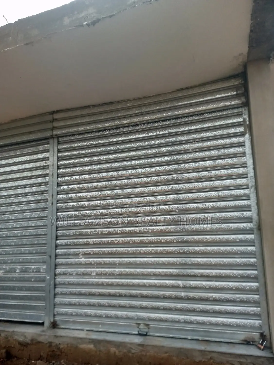 Spacious Business Shop/Store/Office Space
