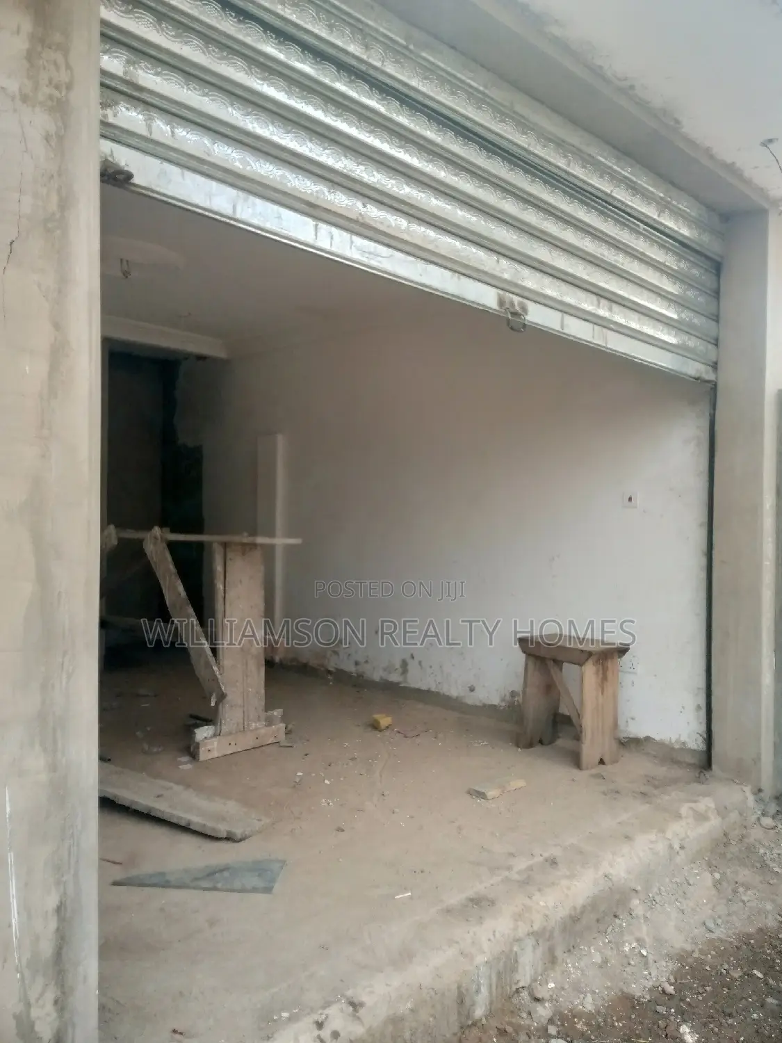 Spacious Business Shop/Store/Office Space