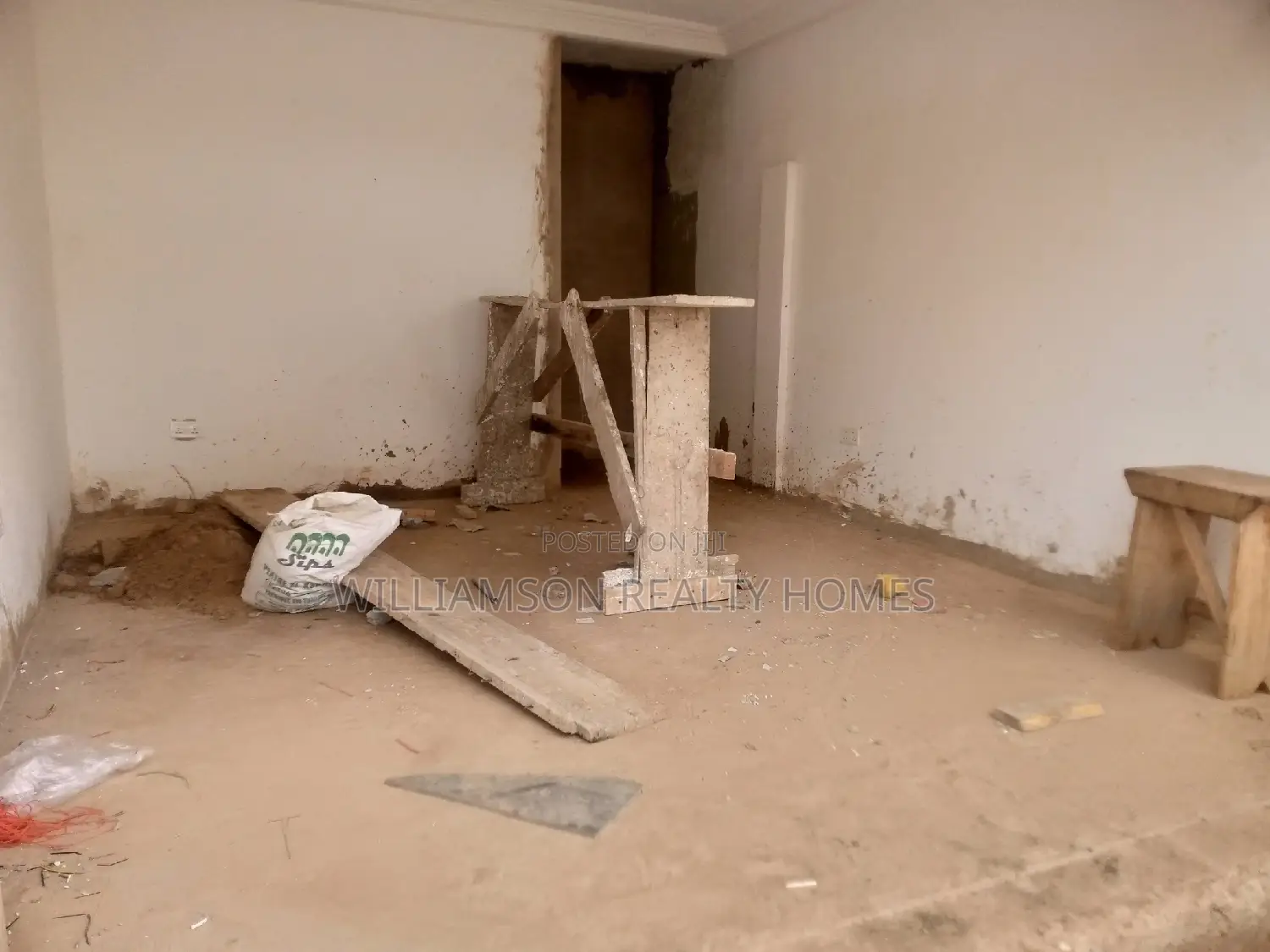 Spacious Business Shop/Store/Office Space