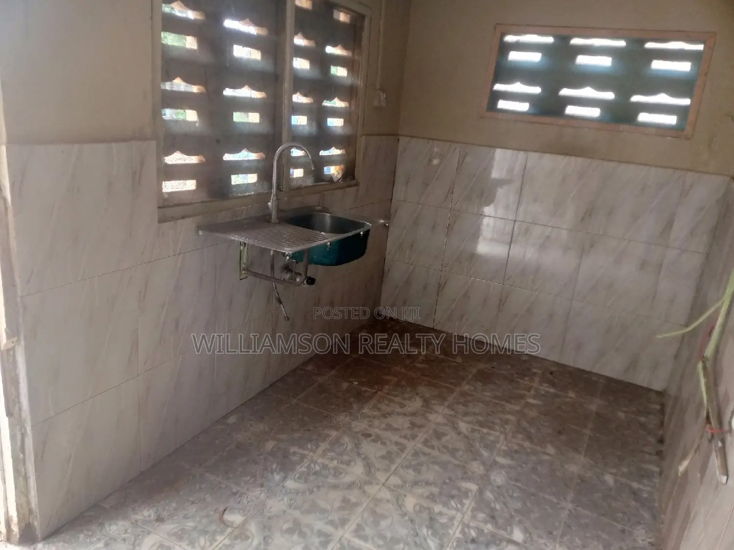 1bdrm Apartment in Kotobabi Main Road, Spintex for rent
