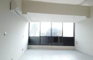 5bdrm House in East Legon for Rent