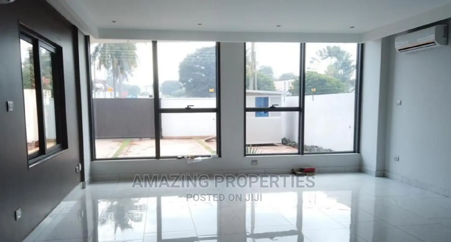 5bdrm House in East Legon for Rent