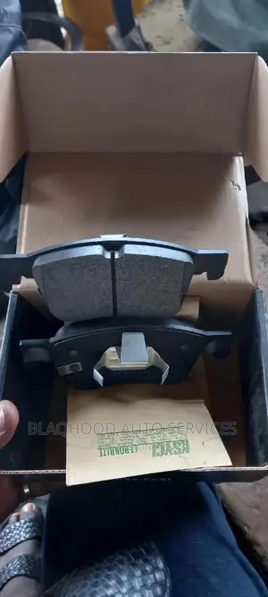 Back BRAKE PAD for All Cars Available Toyota/Honda/Hyundai