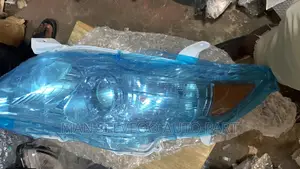 Toyota Camry Headlight Pair 2010-11