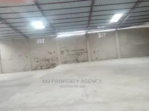800 SQM Warehouse at North Industrial Area