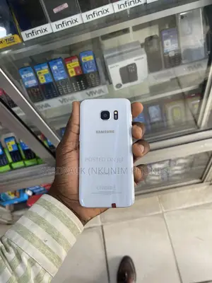 New Samsung Galaxy S7 32 GB White
