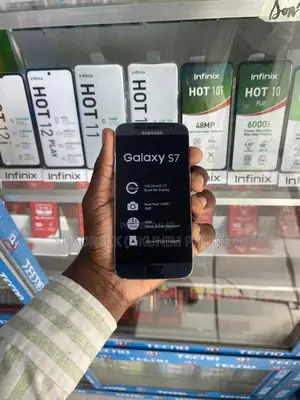 New Samsung Galaxy S7 32 GB Black