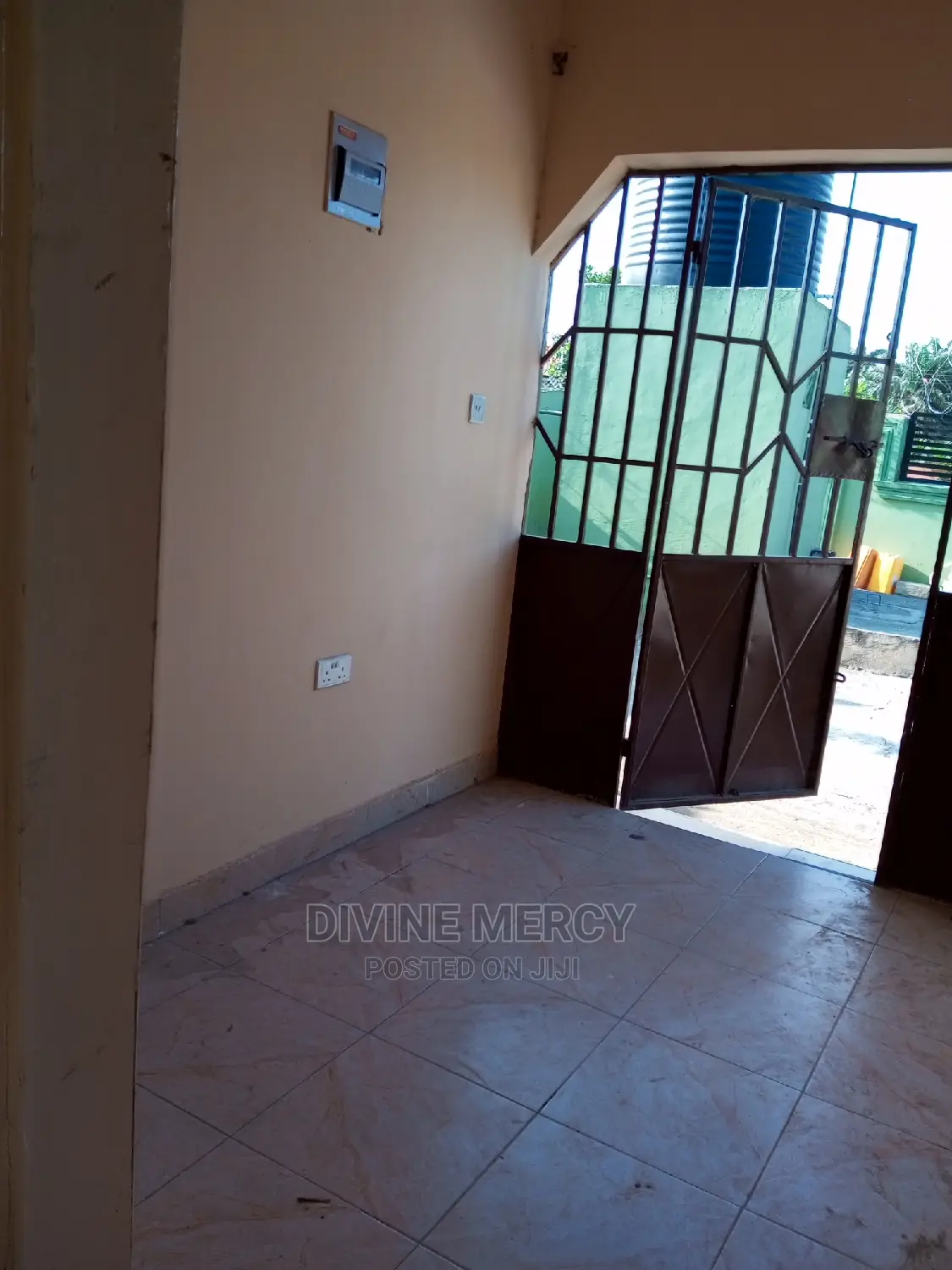 1bdrm Apartment in Obum Road, Awutu Senya West for rent