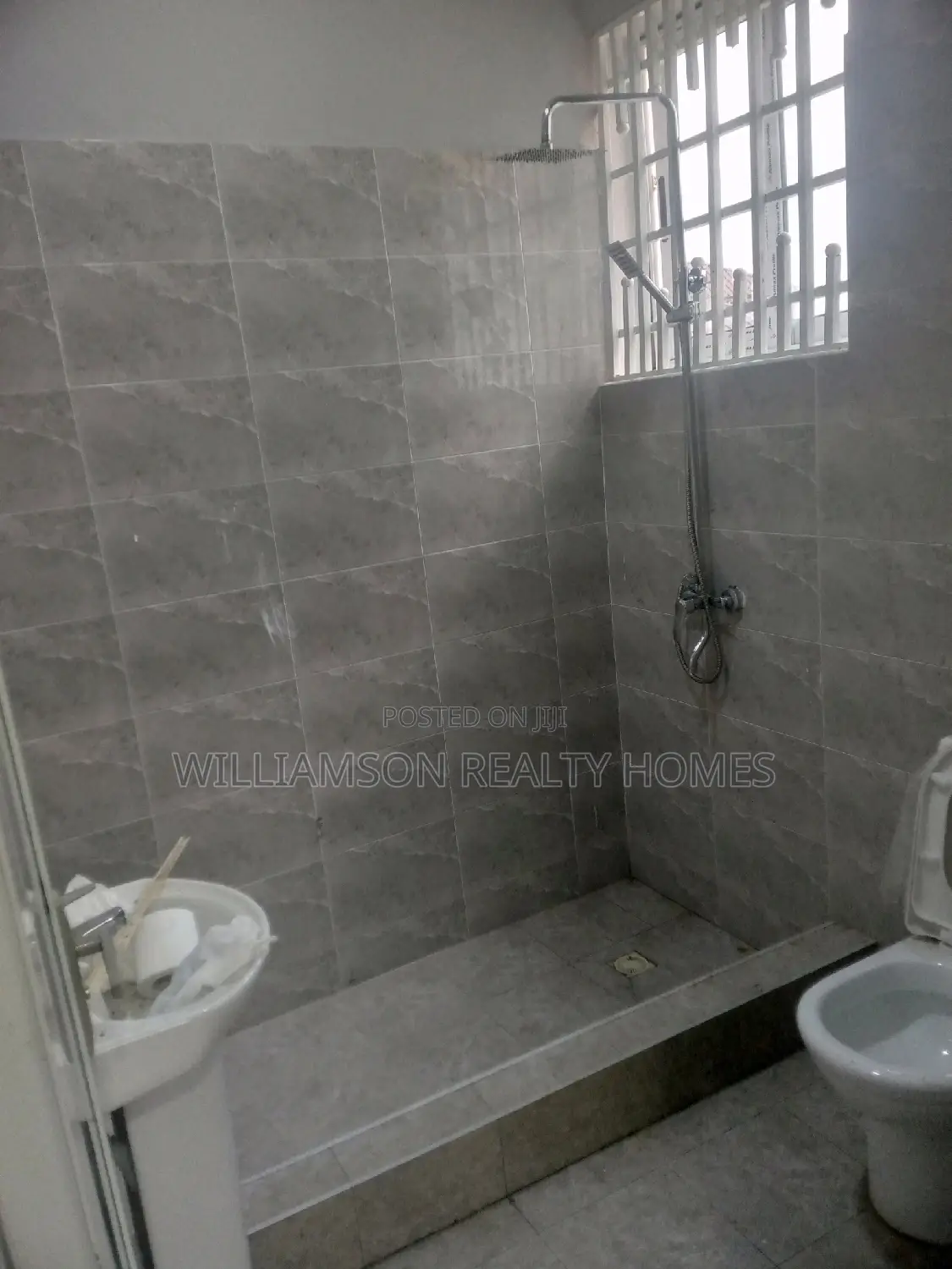 2bdrm Apartment in Hfc Estate, Spintex for rent