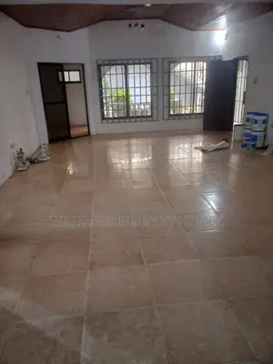 4bdrm House in Community 18, Spintex for rent