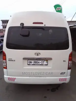 Car Rentals Services. Rent a Minivans in Ghana Tours Trip