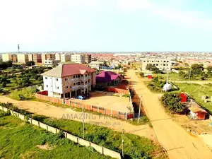 For Sale 6 and Half Plot Tittle and Registered Commenity 25,