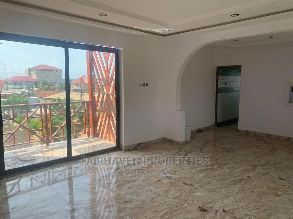 3bdrm Apartment in Tseaddo, Labadi for rent