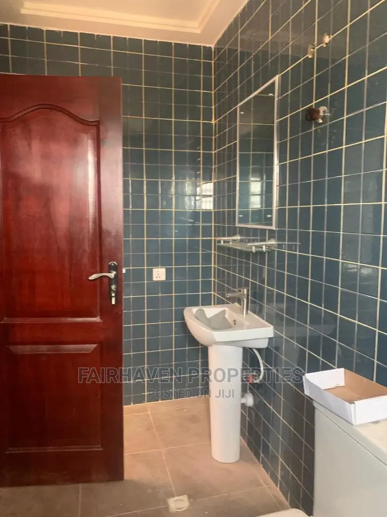3bdrm Apartment in Tseaddo, Labadi for rent