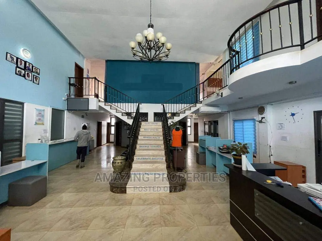 Furnished 8bdrm House in East Legon for Rent