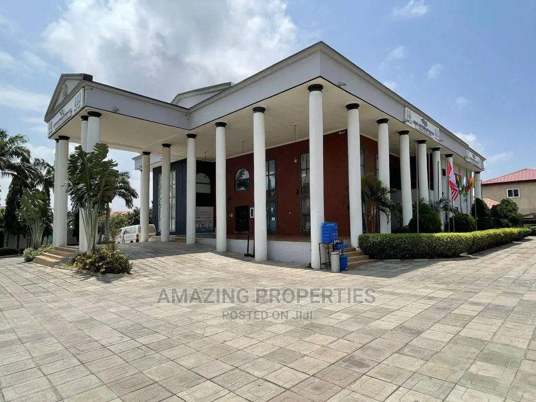 Furnished 8bdrm House in East Legon for Rent
