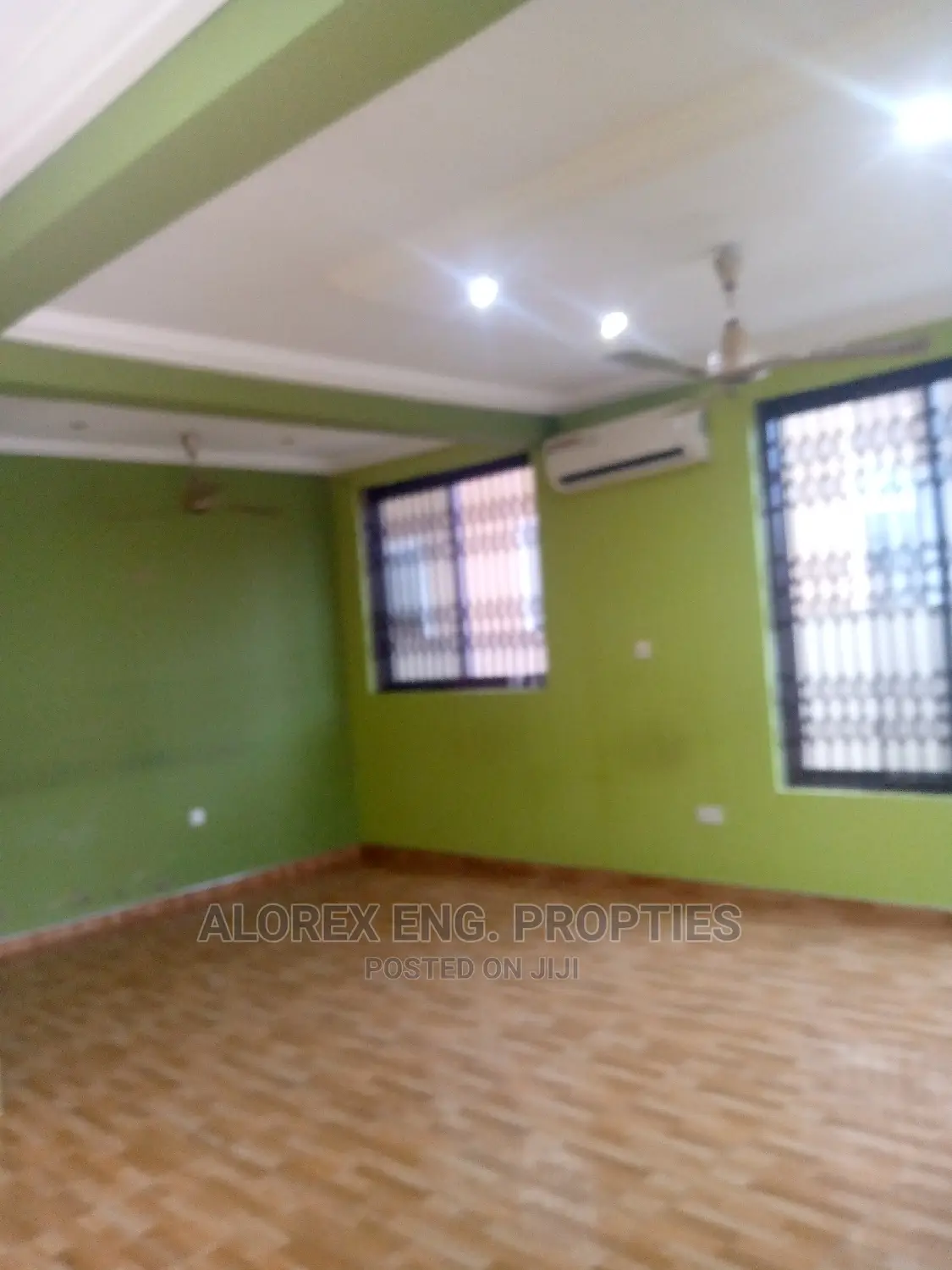 3bdrm House in Self Compound, Oyarifa for rent
