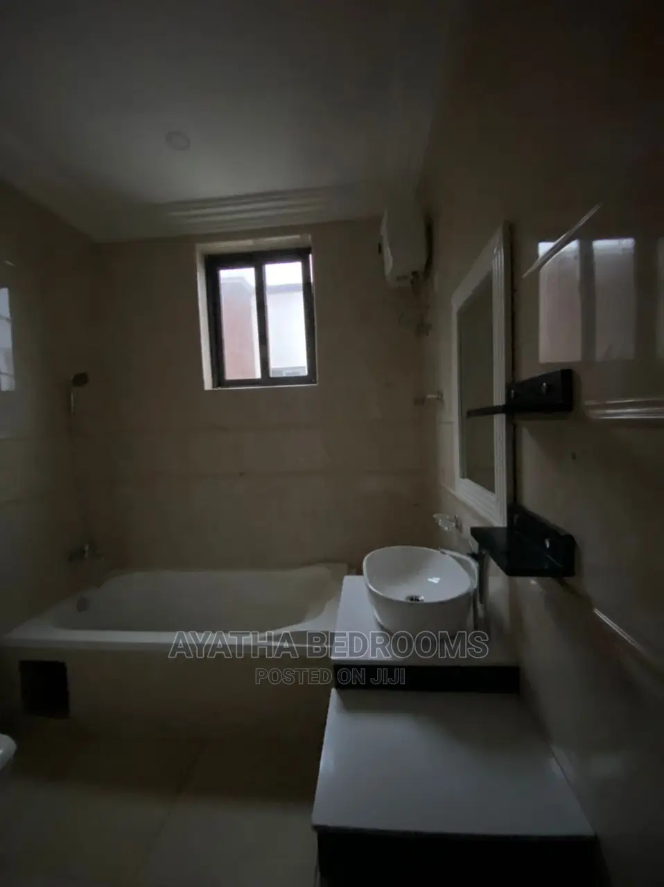 Furnished 4bdrm House in Ayathar Bedroom, Achimota for Sale