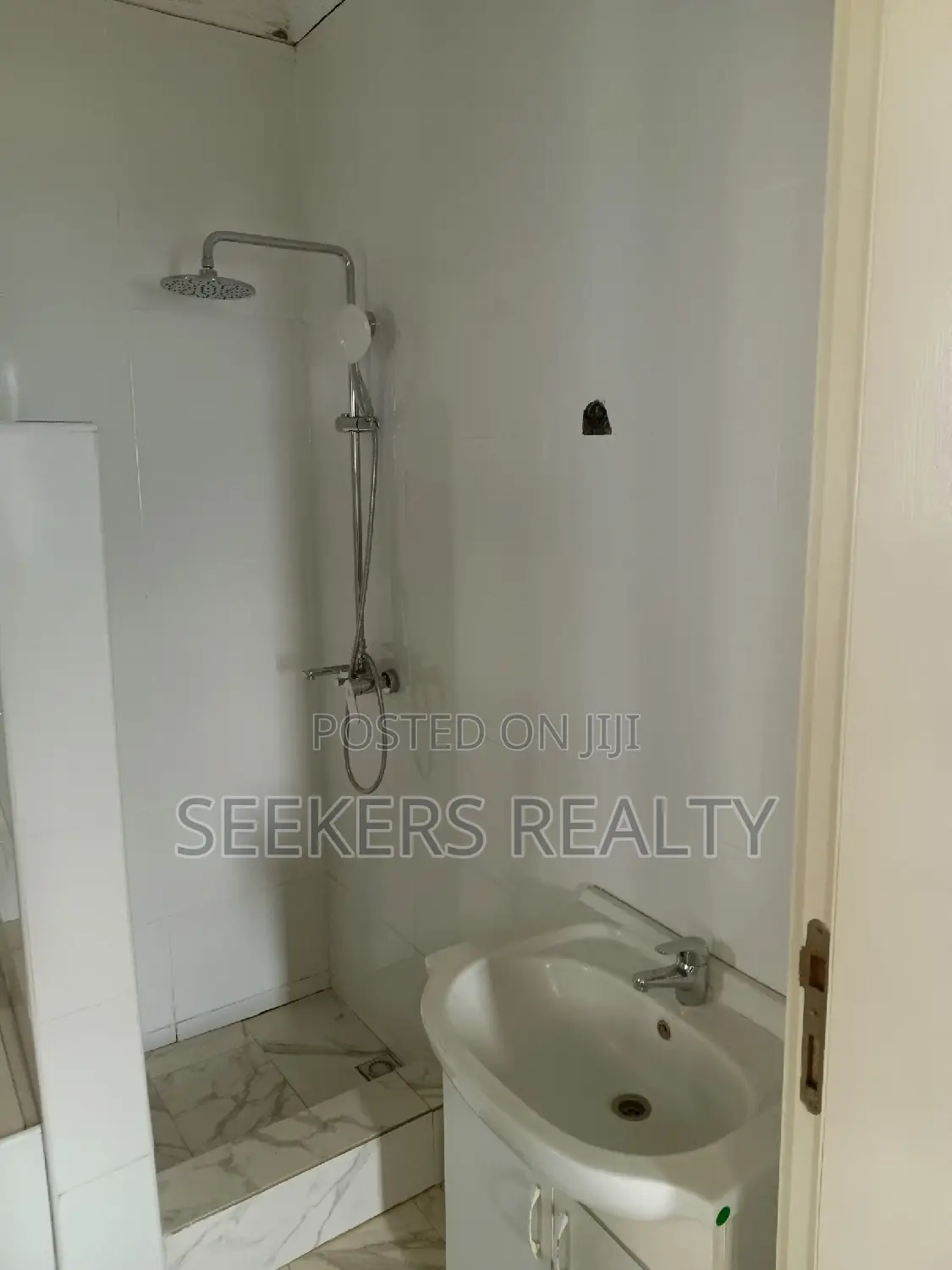 Furnished 2bdrm Apartment in Seekers Realty, US Embassy Area for rent