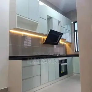 Customize Kitchen Cabinets