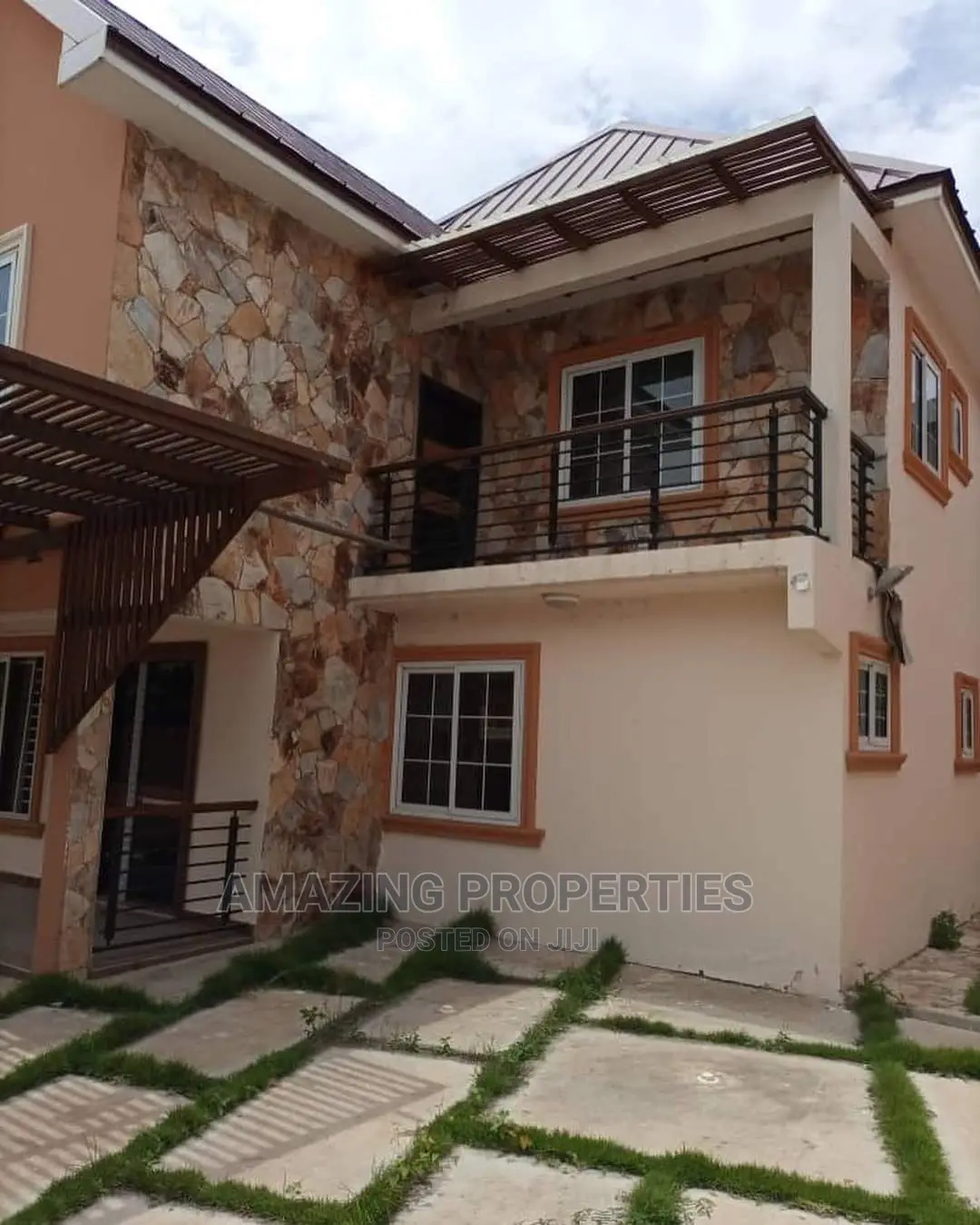 4bdrm House in Spintex for Rent