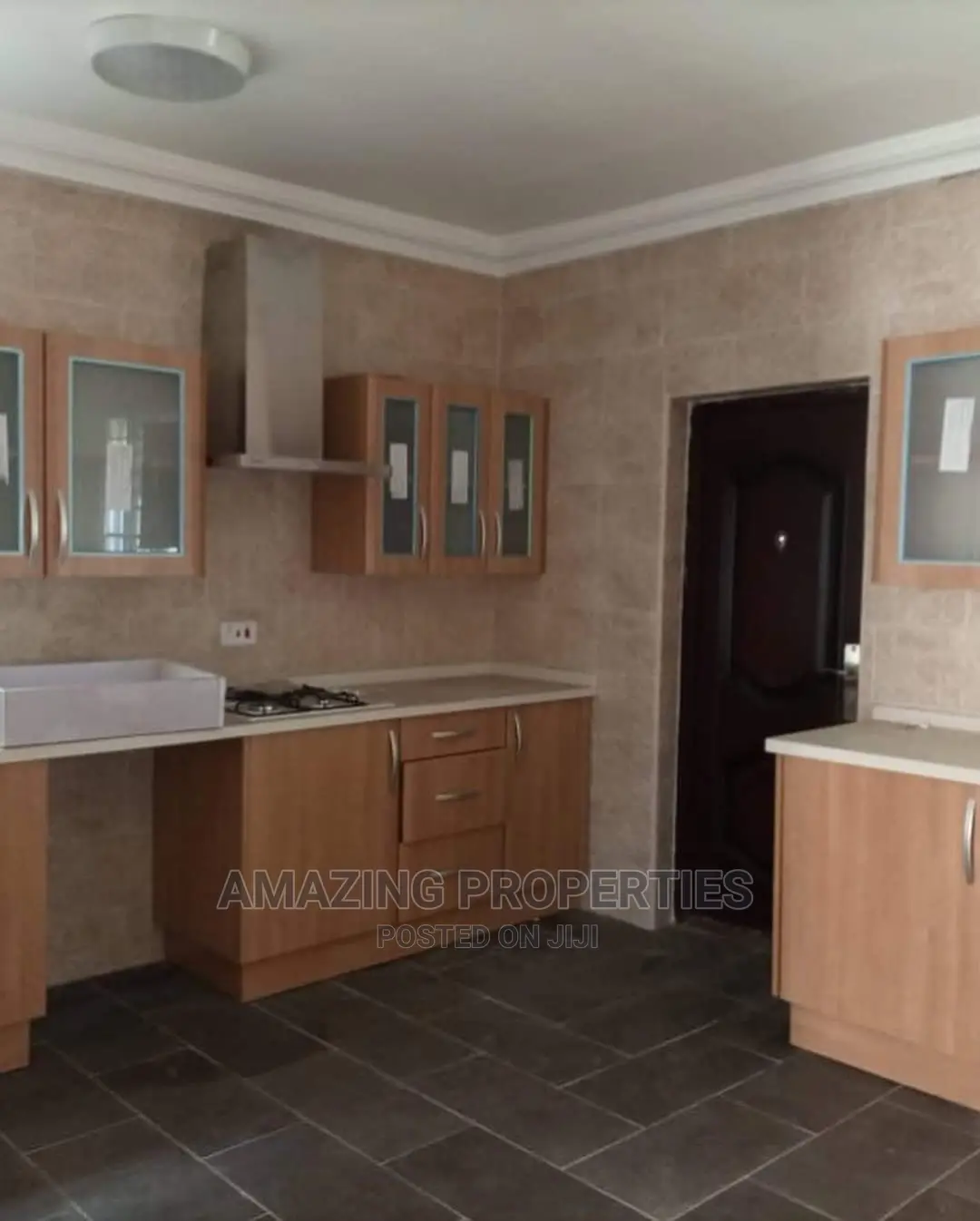 4bdrm House in Spintex for Rent