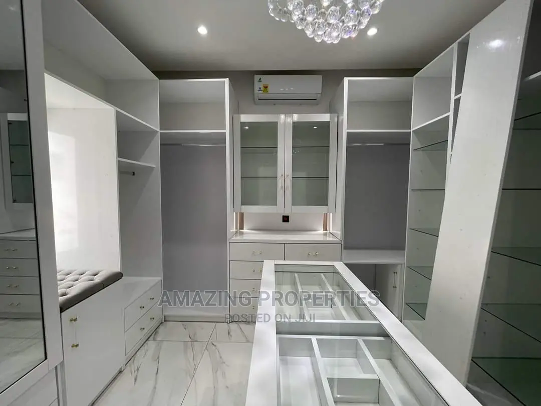 4bdrm House in Burma Camp for Rent